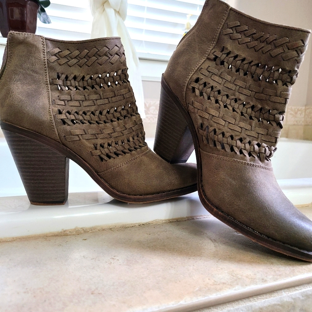 Women's Ankle Boots